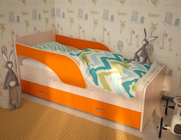 Детская кровать с бортиками Максимка, корпус Млечный дуб, фасад Оранжевый в Волгограде